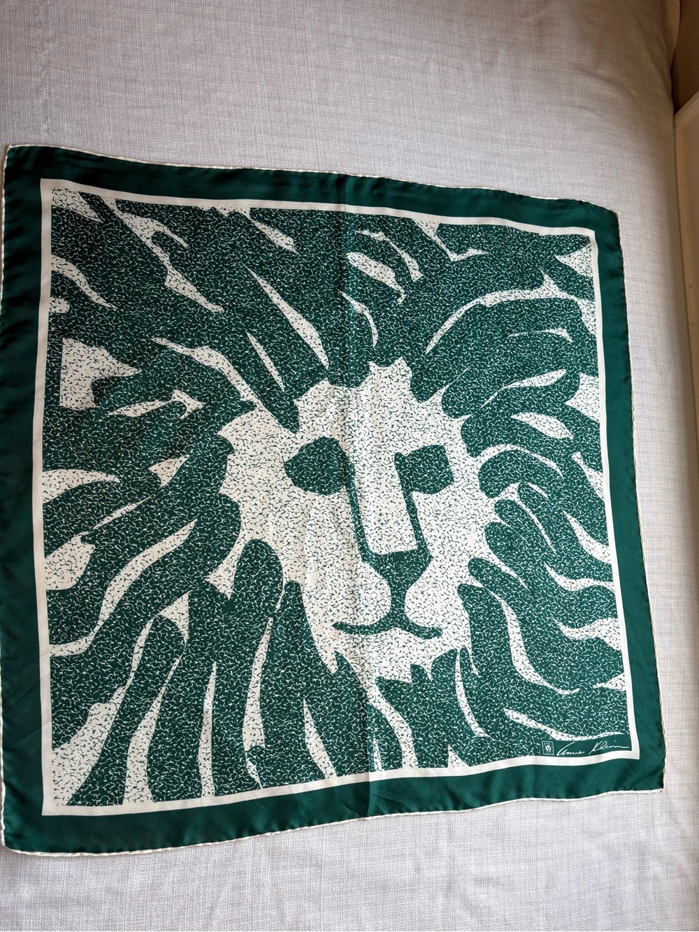 Vintage Anne Klein Classic Lion Face 100% Silk Scarf 26 x 26 in green